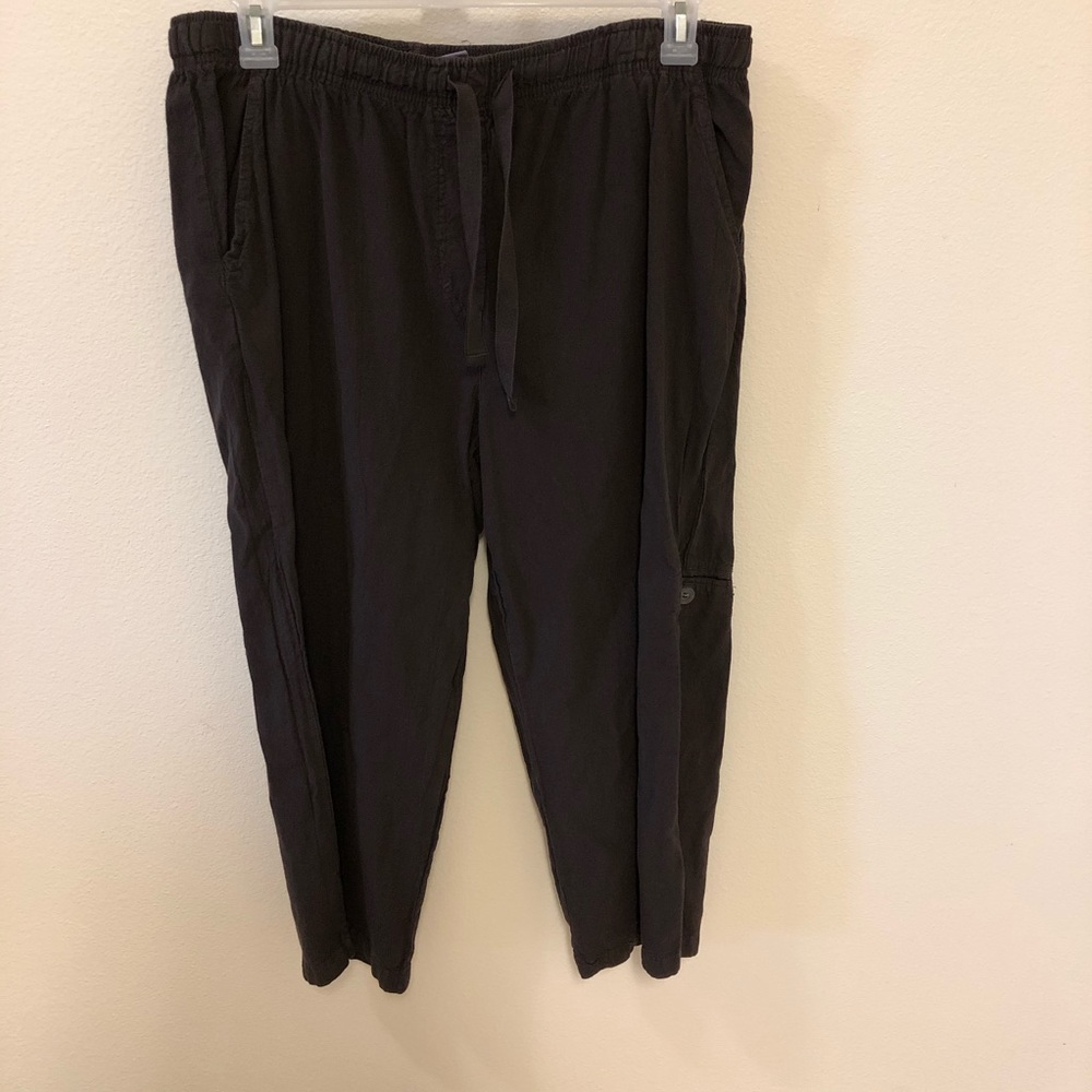 Laura Scott Brown linen like capris size XL